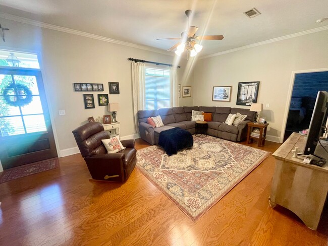 Photo - Beautiful Germantown School District Home in Ashbrooke