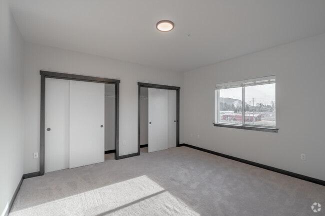 1BR, 1BA - 767SF - Bedroom - The Trailhead