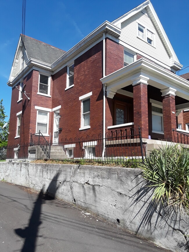 Building Photo - 2401 Fairview Ave Unit #2401 #1