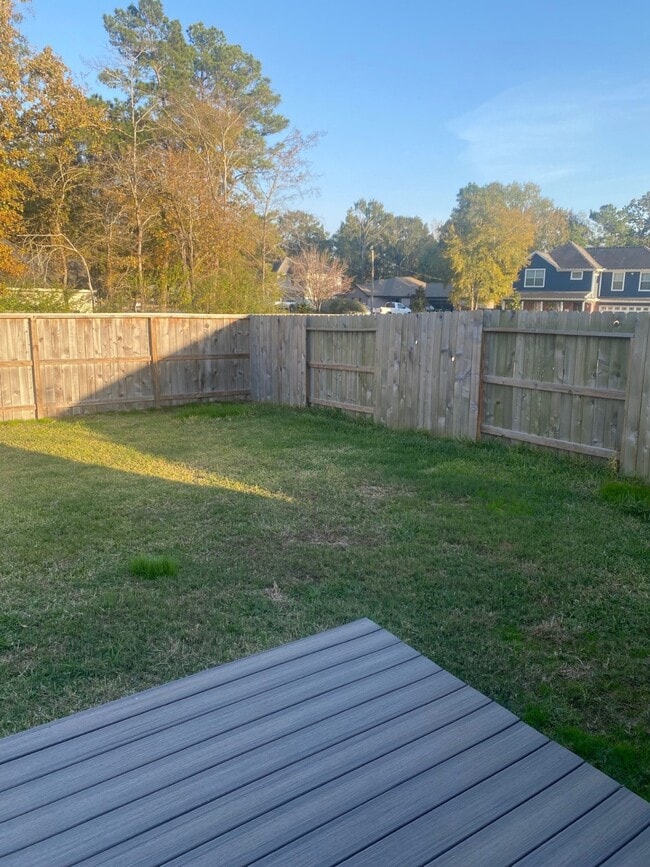 Photo - 1411 Las Cuevas Dr