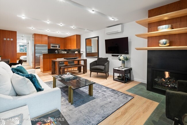 Photo - 100 E Dean St Unit 1E