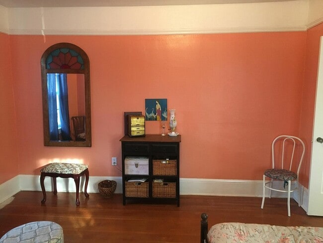 Photo - 314 De La Mare Ave