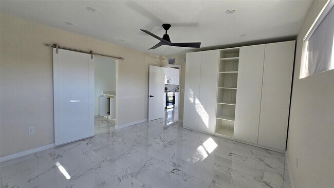 Photo - 4533 Poinciana St Unidad 1