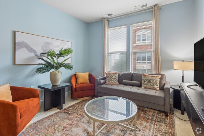 Studio - 502SF