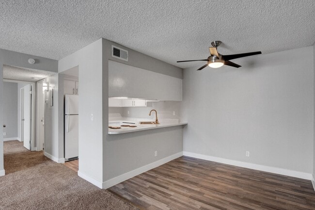 Photo - Cascade Apartments