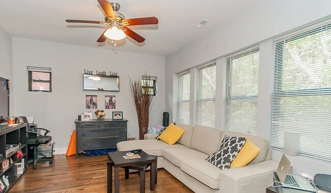 Photo - 5553 N Magnolia Ave Unit 1E