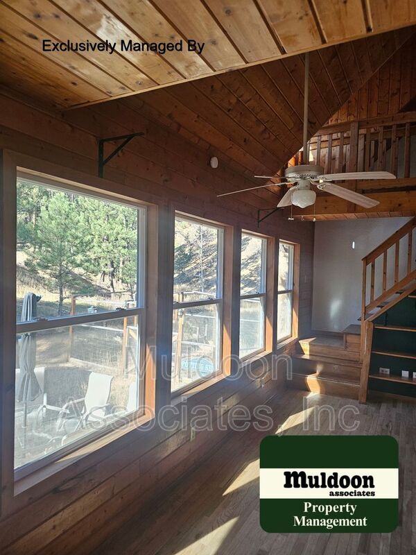 Photo - 198 Steven Dr