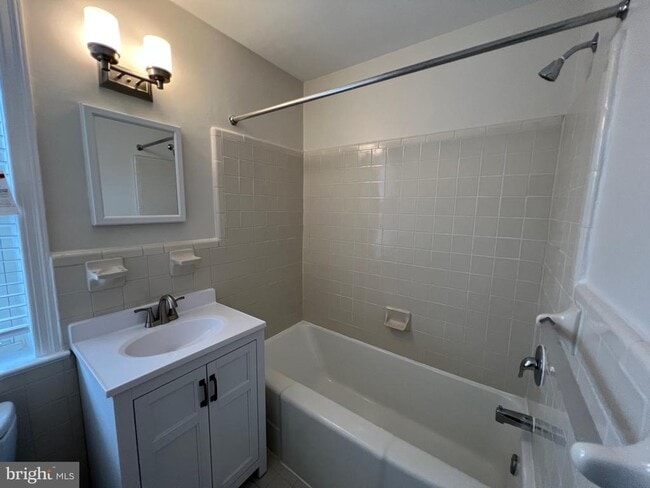 Photo - 2809 Arlington Blvd Unidad 149