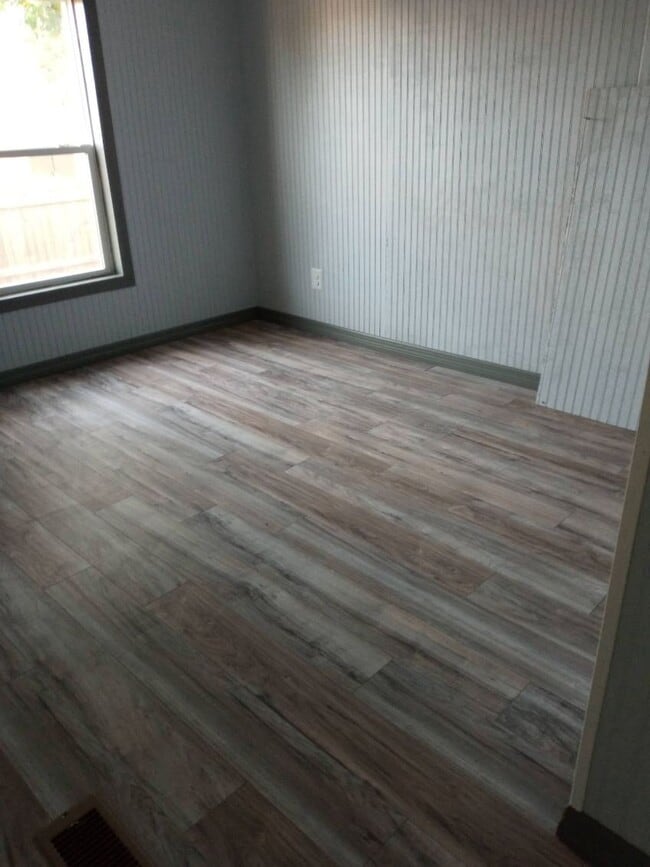 Photo - 4240 Morlock Ln