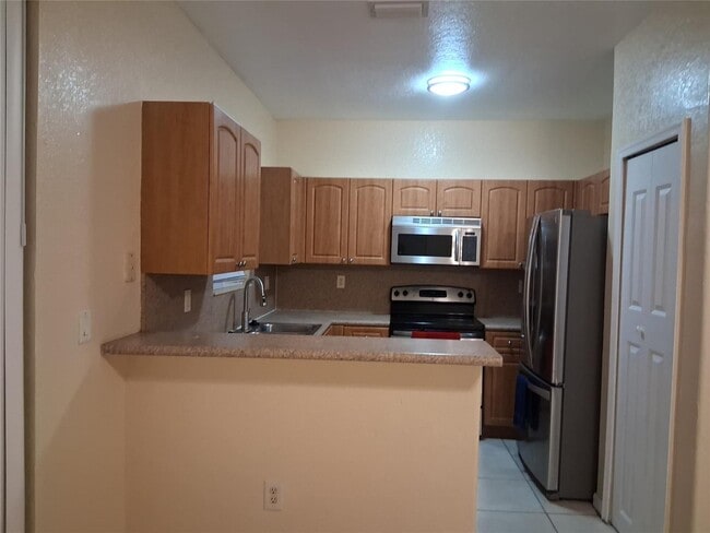 Photo - 1425 SE 24th Ct