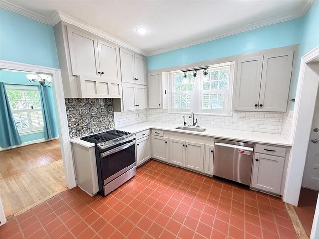 173 Hannon Ave
