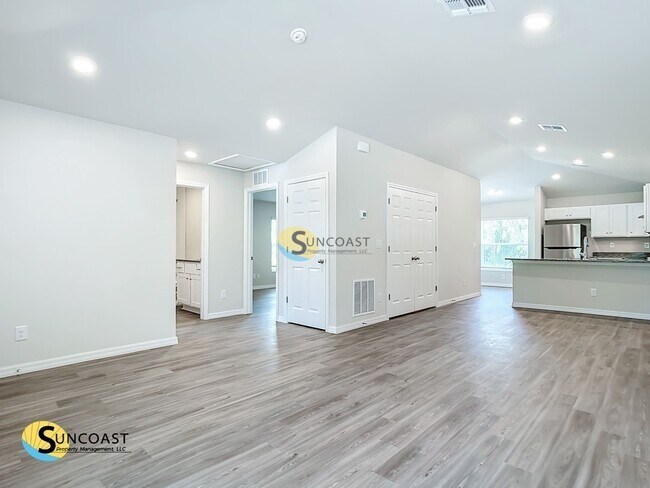 Photo - 15072 Dania Ave