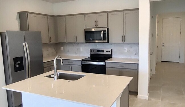 Photo - 2880 SE Federal Hwy