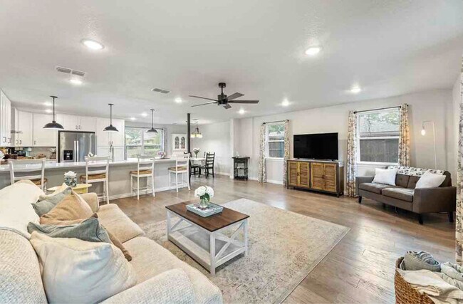 Photo - 8329 Van Pelt Dr Unit 1