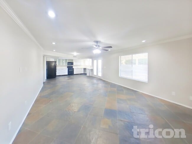 Photo - 1726 N Summer Cir