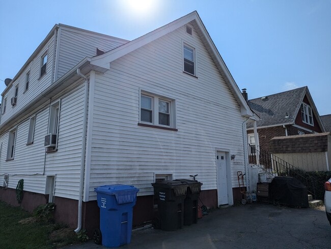 Photo - 66 Caroline St Unit 2