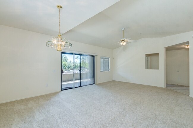 Building Photo - 15225 N 100th St Unit 15225 N 100th St #2200 - KREBS