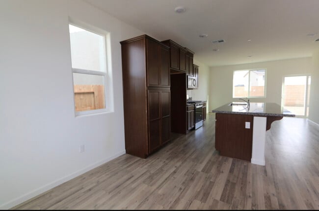 Photo - 2224 S Crumal St