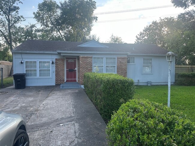 Photo - 9301 Chesterfield Dr