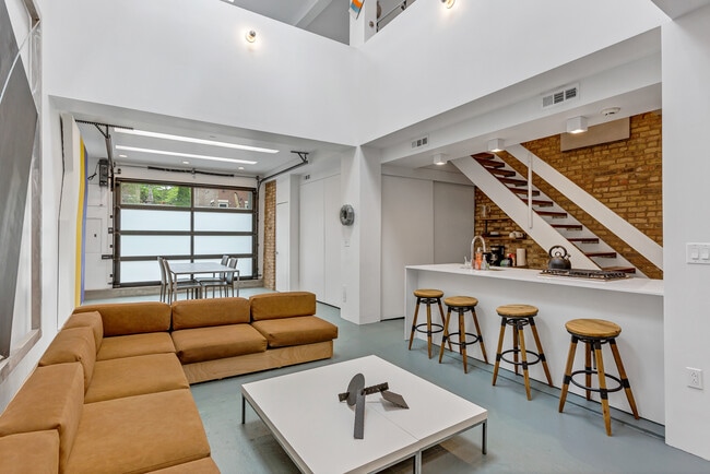 Photo - 2231 N Wayne Ave