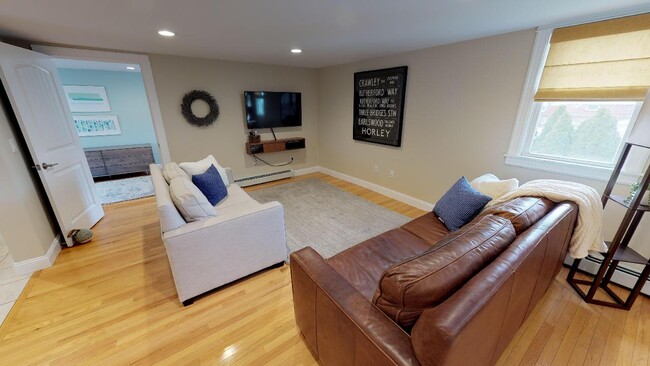 Photo - State St Unit A