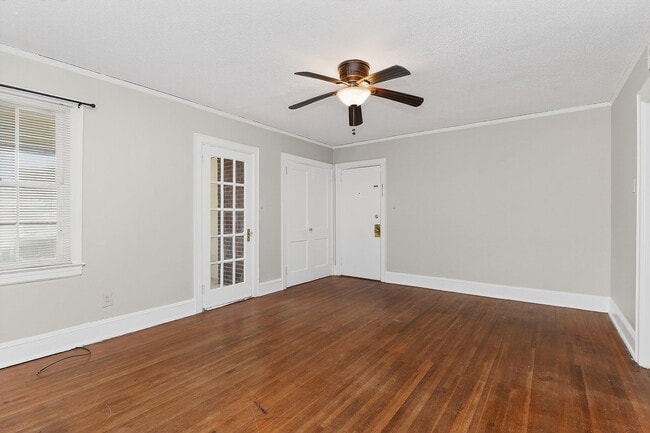 Photo - Adorable One Bedroom Apartment in Elizabeth!