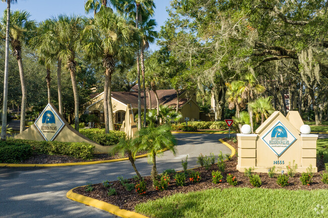 Building Photo - Hidden Palms Apartment Homes