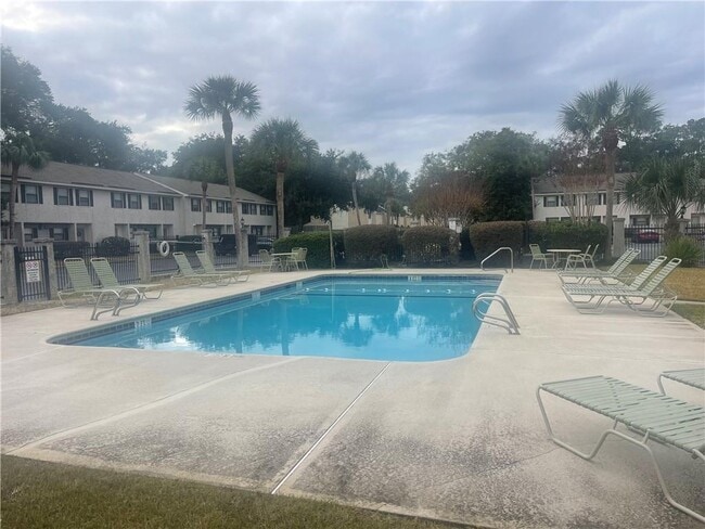 Photo - 104 Courtyard Villas Ln Unit D9