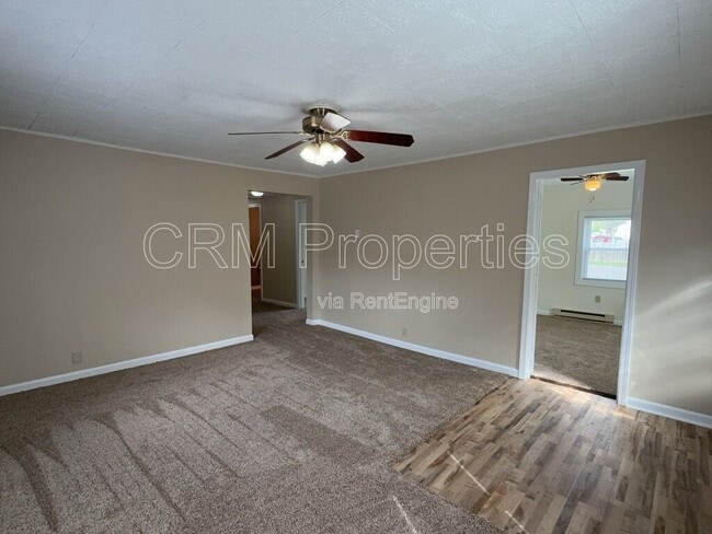 Photo - 823 N Western Ave