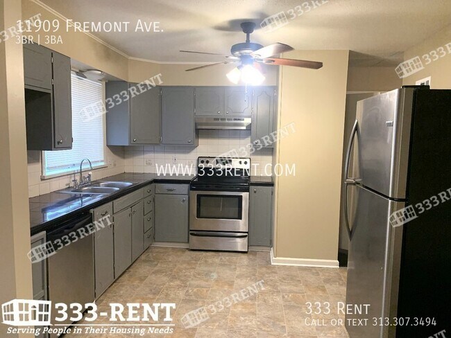 Photo - Impressive Amount Of Space In This Grandvi...