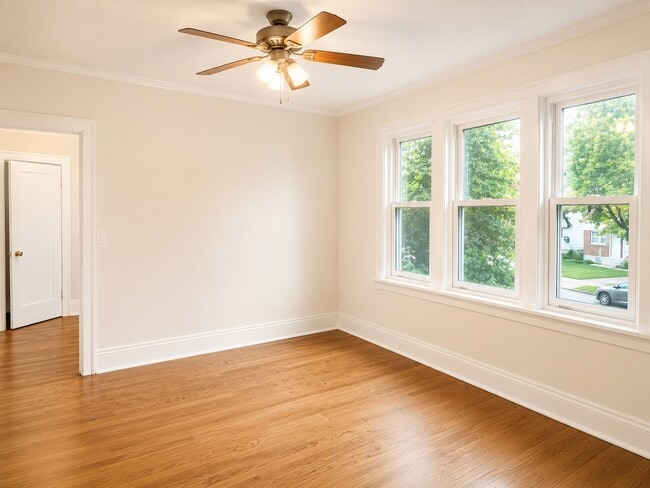 Photo - 134 Groveland St Unit Upper