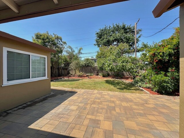 Photo - 3920 Branson Dr