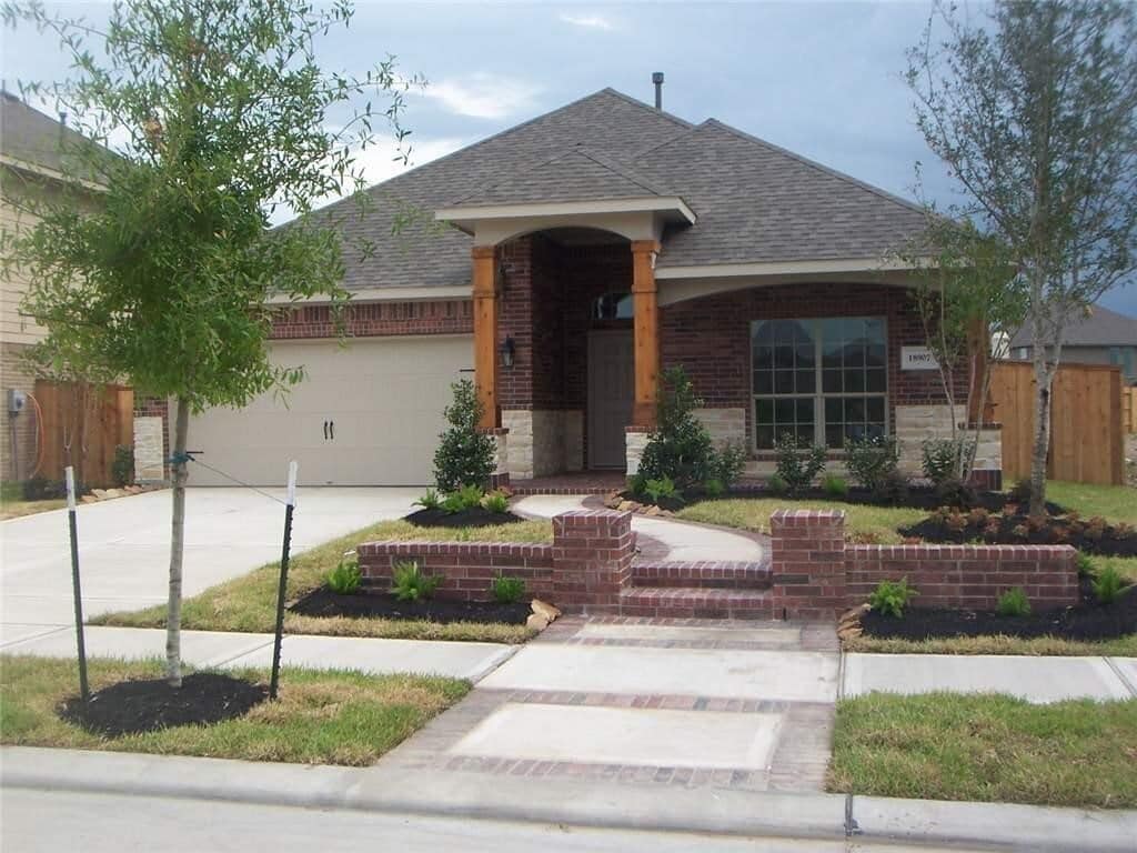 Photo - 18907 Cove Pointe Dr