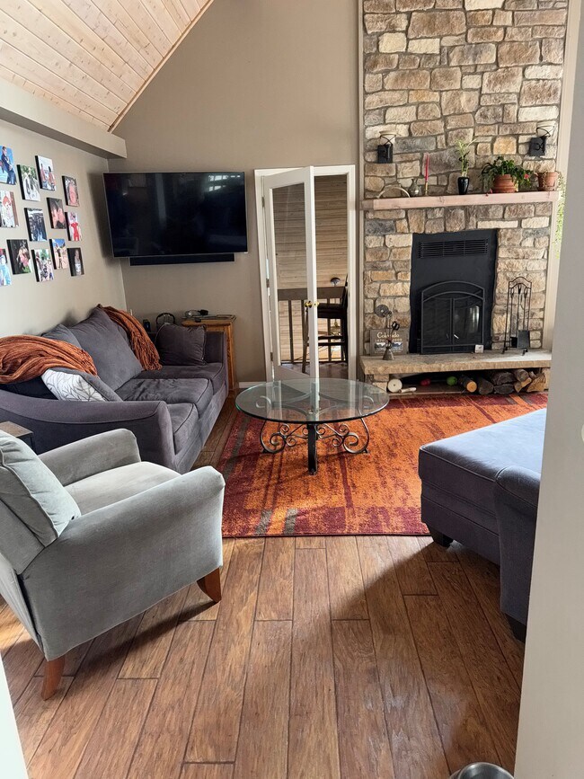 Photo - 1256 Forest Hills Dr