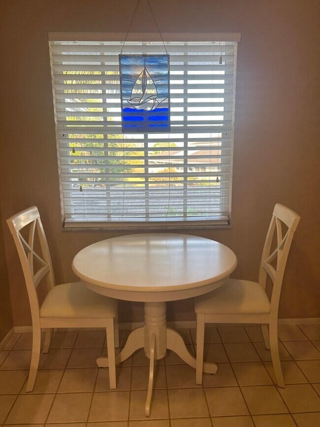 708 Estuary Dr Unit Perico Bay Club 2/2