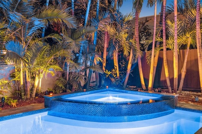 Photo - 1745 SW 10th St