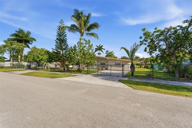 Photo - 14310 SW 271st Terrace