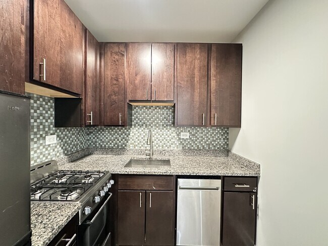 Photo - 4349 N Damen Ave Unit 412