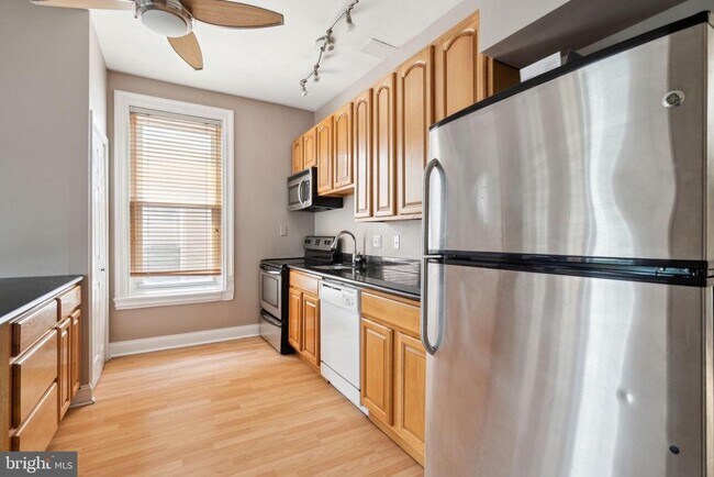 Photo - 1936 N 7th St