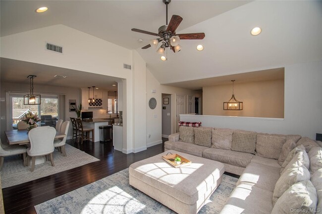 Photo - 3 Shoddy Hollow Rd