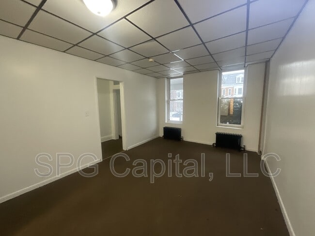 Photo - 266 W Jackson St