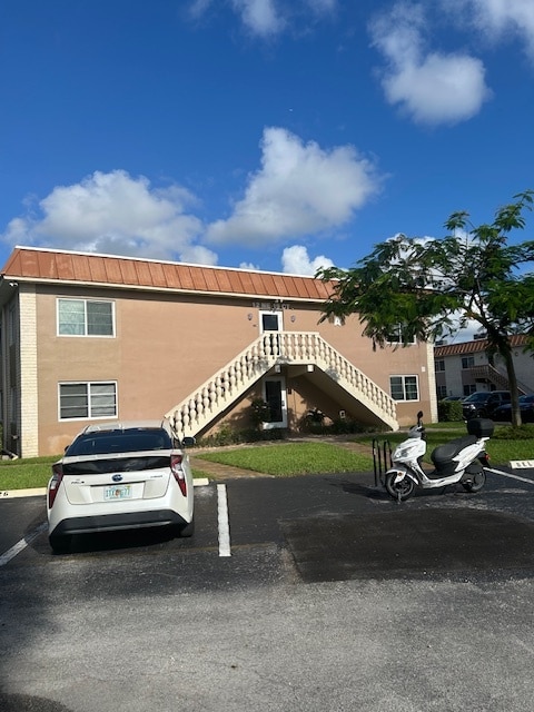Building Photo - 12 NE 19th Ct Unit 116A Rental