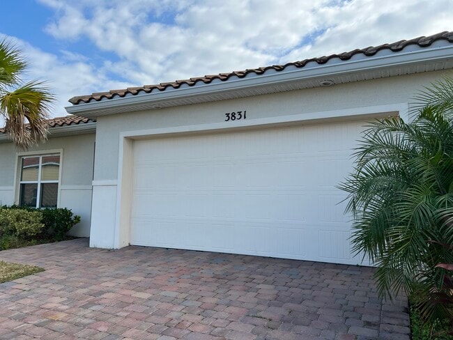 Photo - 3831 Carrick Bend Dr