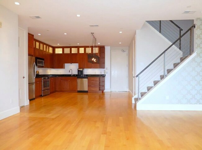 Photo - 72 Langton St Unit 2