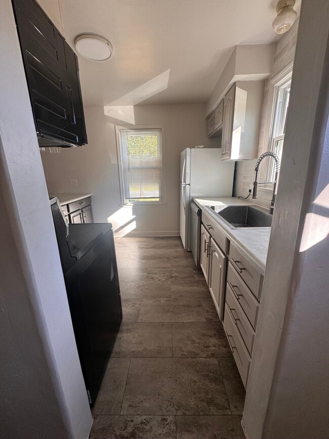 Photo - 412 Adams Ave