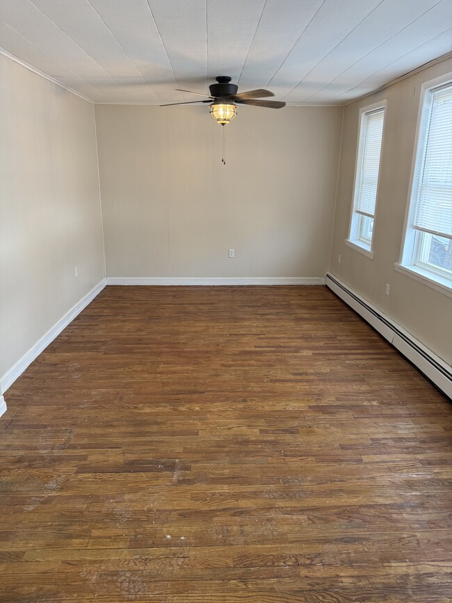 Photo - 46-101 E Hummelstown St