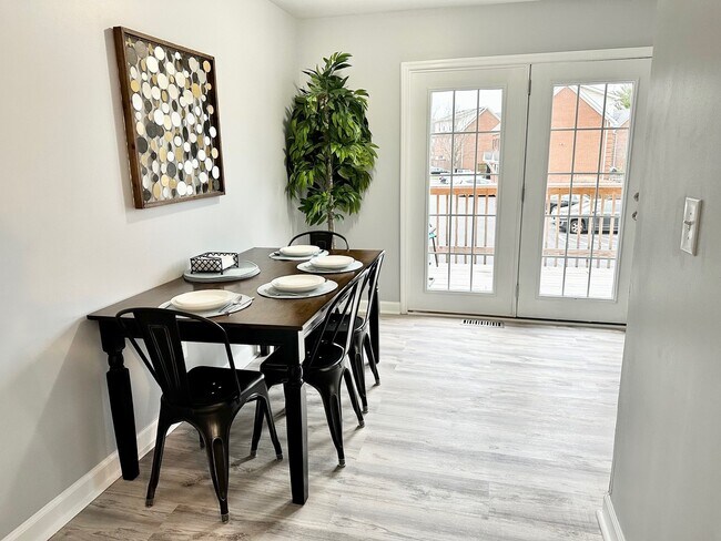 Photo - 979 Red Mile Rd