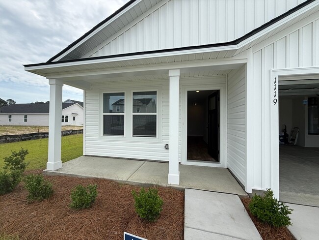 1119 Cooper Hawk Ln SW