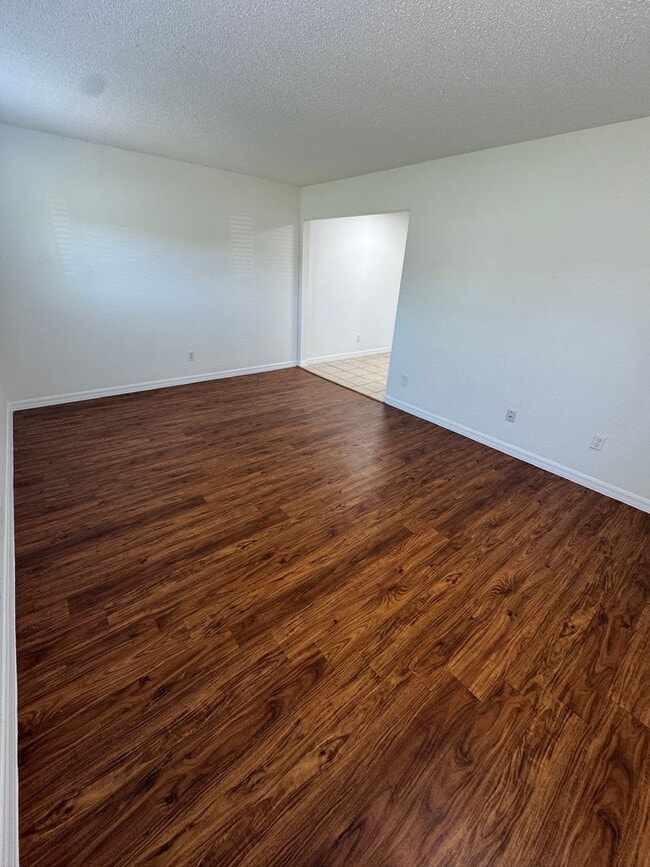 Photo - 1751 NE 2nd St