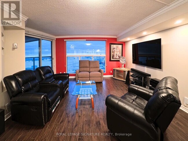 Photo - 77 Harbour Square Unit 2511